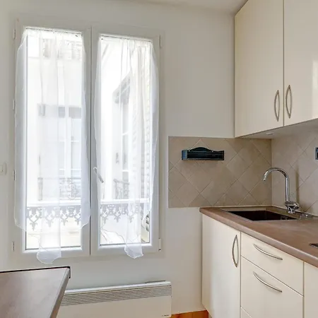 Serenty - 1br Eiffel Tower & Rue Cler *