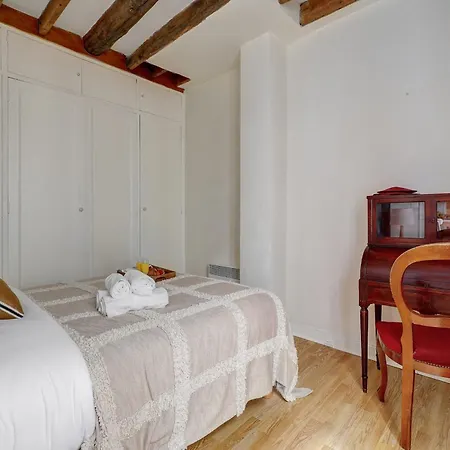 Serenty - 1br Eiffel Tower & Rue Cler Παρίσι
