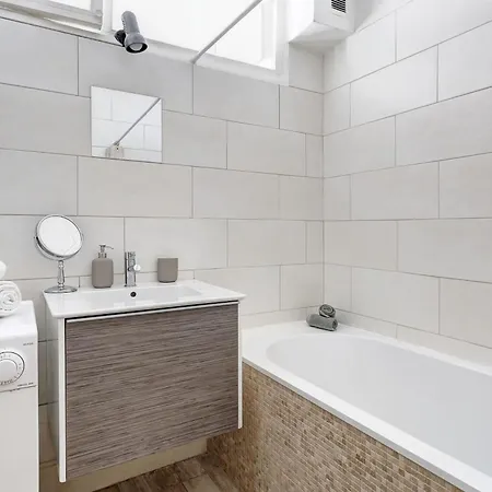 Διαμέρισμα Serenty - 1br Eiffel Tower & Rue Cler *